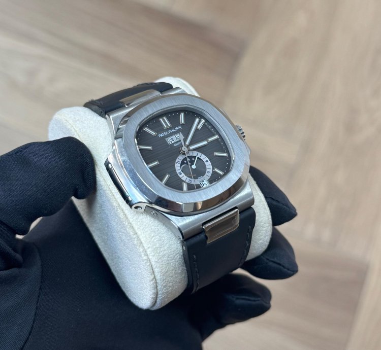 Patek Philippe 2022 5726a-001 Annual Calendar Black Dial 2 Straps