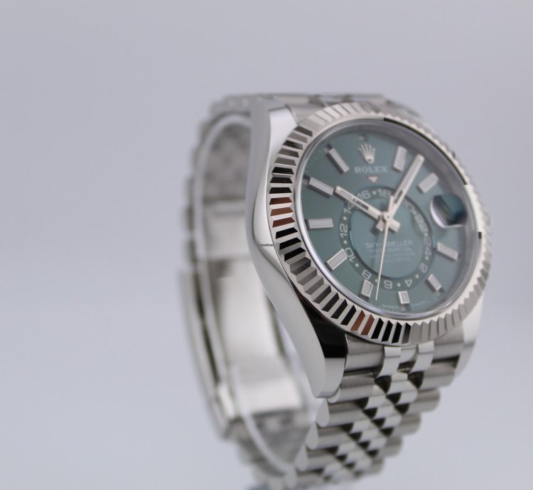 Rolex Sky-dweller Jubilee - 2024 Full Set - Mint Green