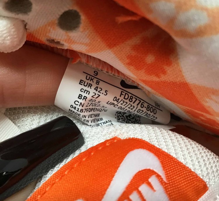 Concepts Dunk Low Sb Orange Lobster Special Box