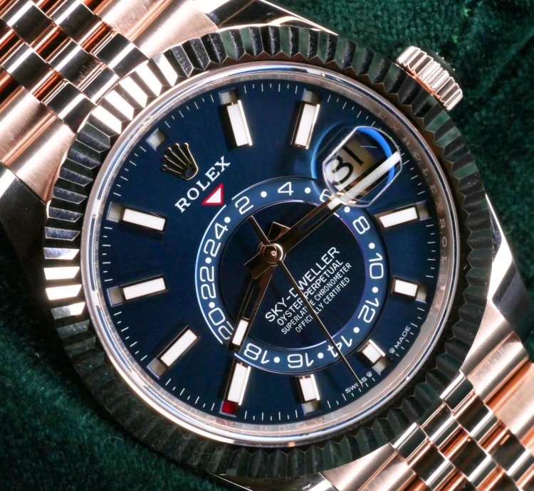 Rolex Sky-dweller Mint Complete Set Sky-dweller Jubilee 42mm Blue 18k Everose Gold 336935