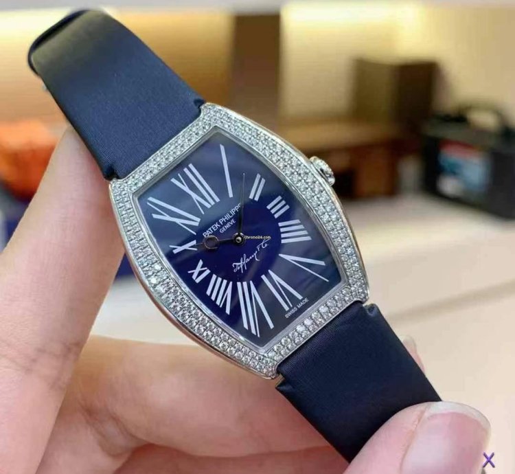 Patek Philippe 4987g-012