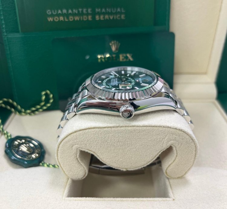 Rolex Sky-dweller Mint Green Index Dial - Jubilee Bracelet 336934