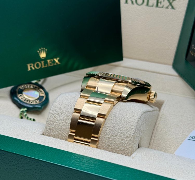 Rolex Sky-dweller New 2022 Black Dial Yellow Gold Fluted Bezel Oyster Bracelet