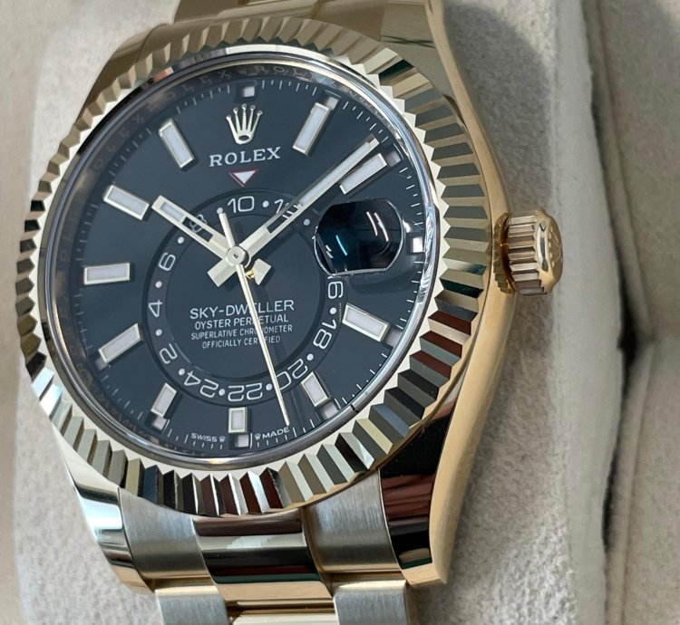 Rolex Sky-dweller New 2023 Men Watch Black Yellow Gold Bracelet 42m 336938 326938