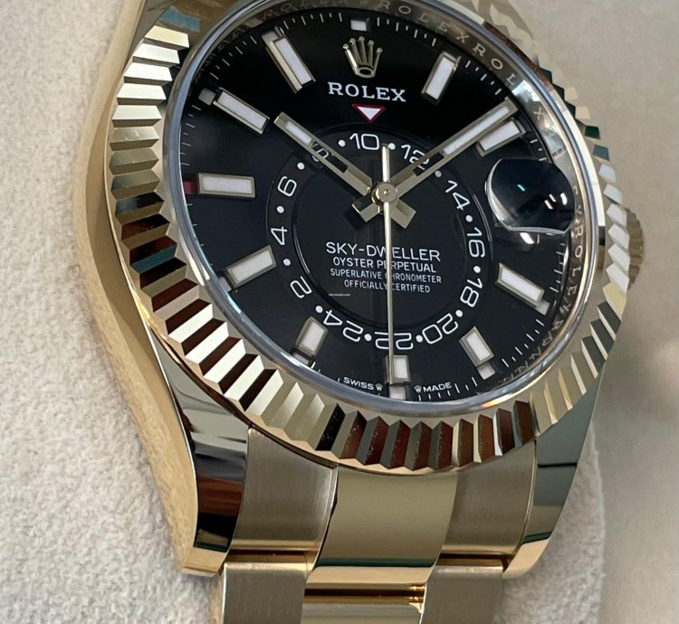 Rolex Sky-dweller New 2023 Men Watch Black Yellow Gold Bracelet 42m 336938 326938