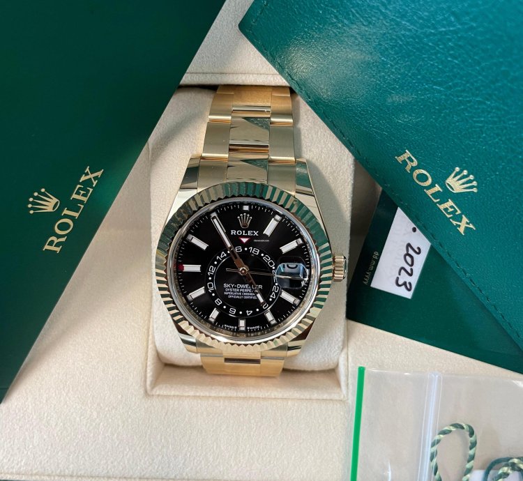 Rolex Sky-dweller New 2023 Men Watch Black Yellow Gold Bracelet 42m 336938 326938