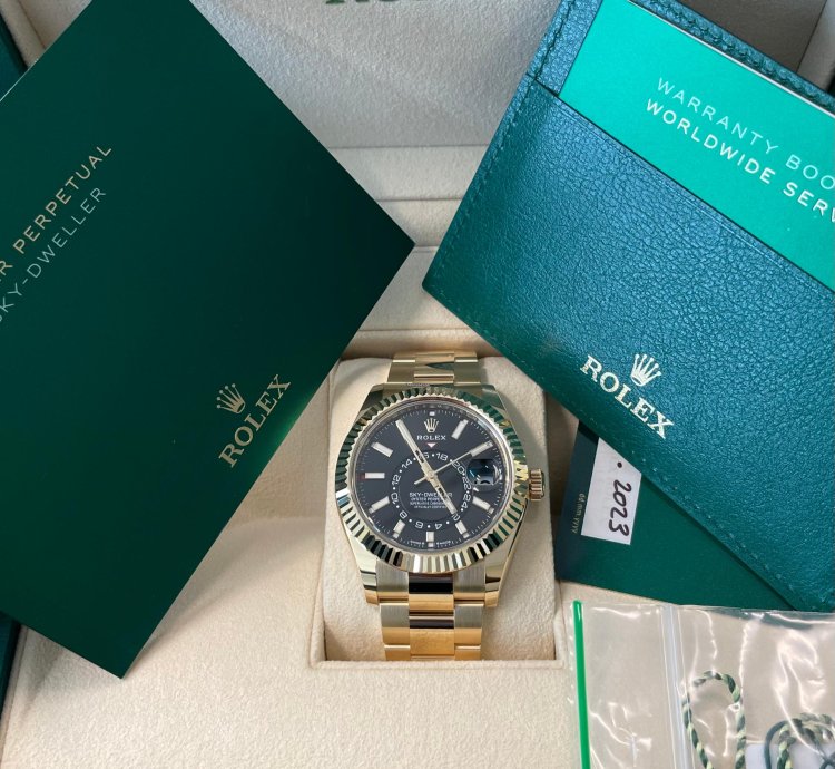 Rolex Sky-dweller New 2023 Men Watch Black Yellow Gold Bracelet 42m 336938 326938