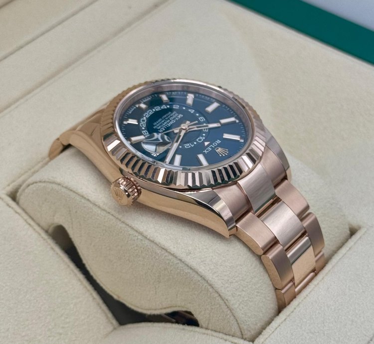Rolex Sky-dweller New 2024 Rolex Sky-dweller 42mm 336935 Rose Gold Oyster Blue Dial
