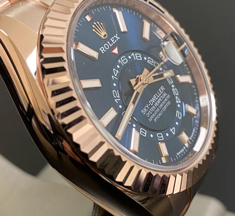 Rolex Sky-dweller New 2024 Unworn Sky-dweller Everose Gold Blue-green Dial Oyster 336935 Complete Set