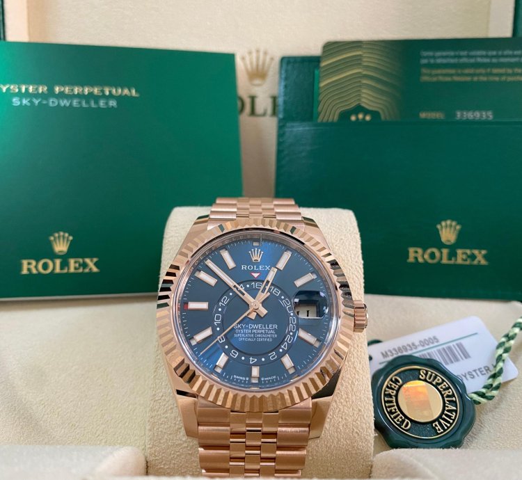 Rolex Sky-dweller New 2024 Unworn Sky-dweller Rose Gold Jubilee Blue Index Dial 336935 Complete Set