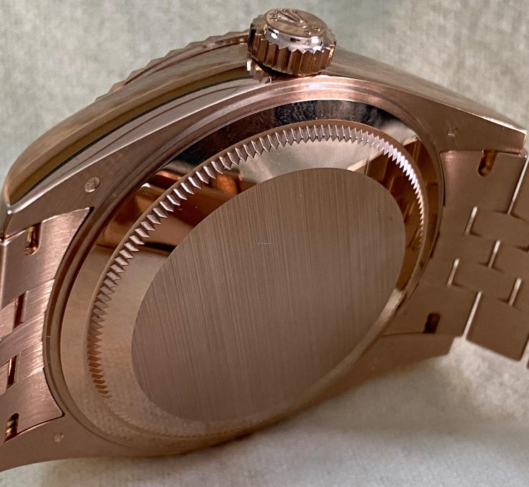 Rolex Sky-dweller New 2024 Unworn Sky-dweller Rose Gold Jubilee Blue Index Dial 336935 Complete Set