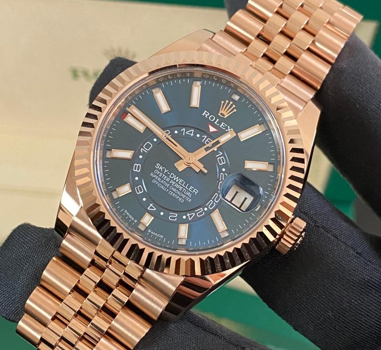 Rolex Sky-dweller New 2024 Unworn Sky-dweller Rose Gold Jubilee Blue Index Dial 336935 Complete Set
