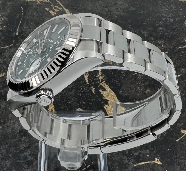 Rolex Sky-dweller New 2025 - Sky-dweller - Green Dial - Oyster - 336934-0001