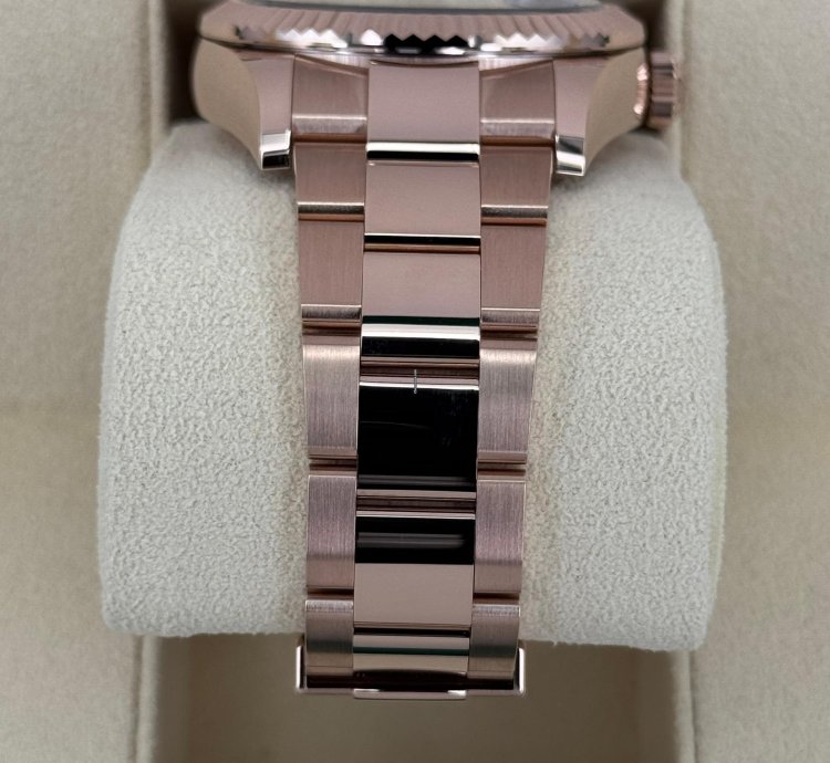 Rolex Sky-dweller New 2025 Sky-dweller 42mm 336935 Rose Gold Blue Dial