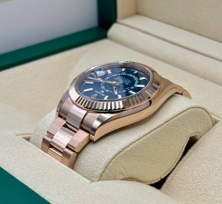 Rolex Sky-dweller New 2025 Sky-dweller 42mm 336935 Rose Gold Blue Dial