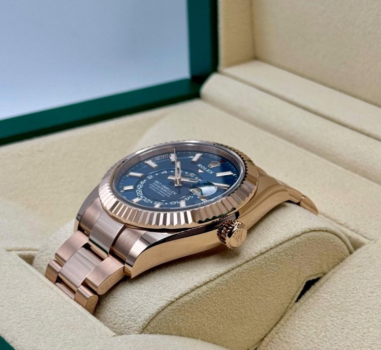 Rolex Sky-dweller New 2025 Sky-dweller 42mm 336935 Rose Gold Blue Dial