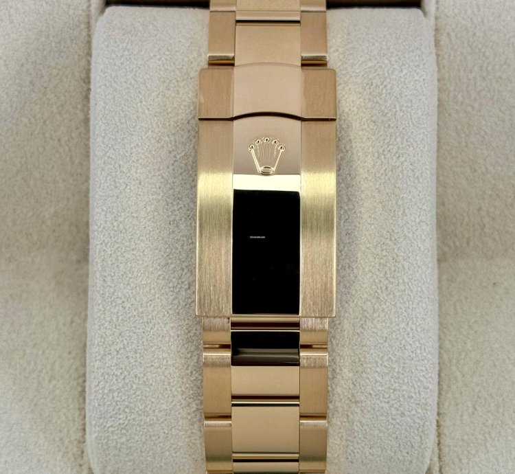 Rolex Sky-dweller New 2025 Sky-dweller 42mm 336938 Yellow Gold Oyster Black Dial
