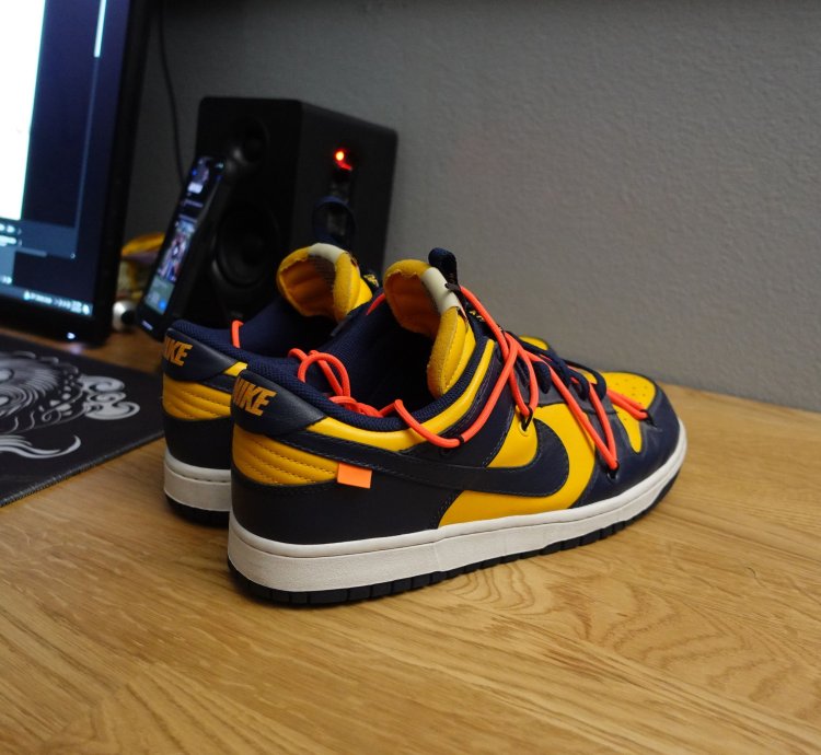 Dunk Low Off-white University Gold Midnight Navy