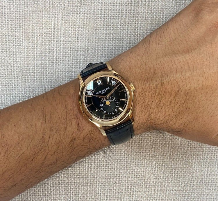 Patek Philippe Annual Calendar 5205 18k Rose Gold Black Dial Watch 13 5205r