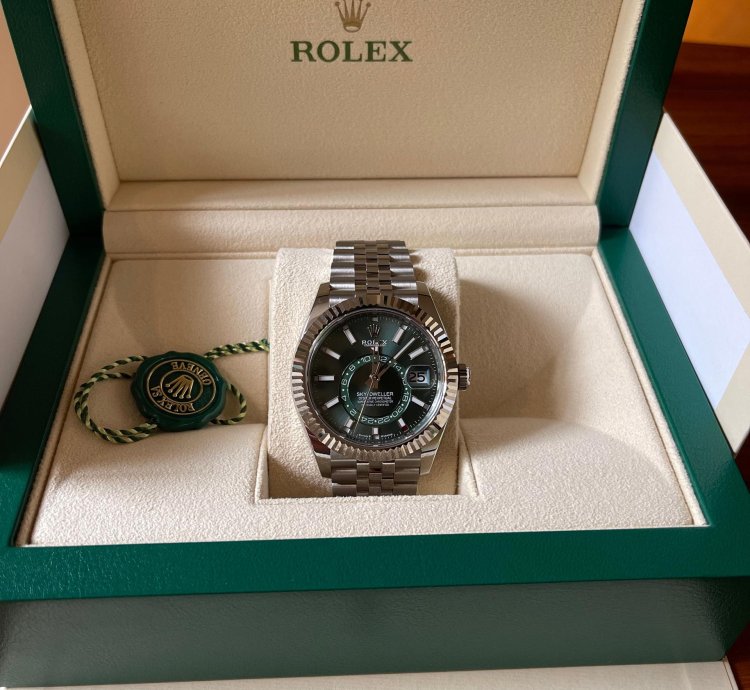Rolex Sky-dweller New Green Dial Jubilee Skydweller Sky Dweller