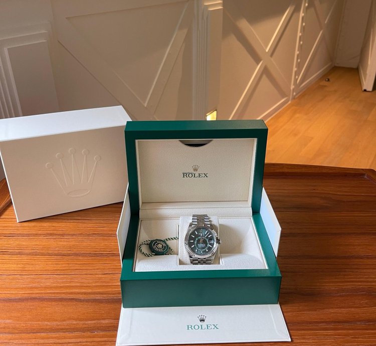 Rolex Sky-dweller New Green Dial Jubilee Skydweller Sky Dweller