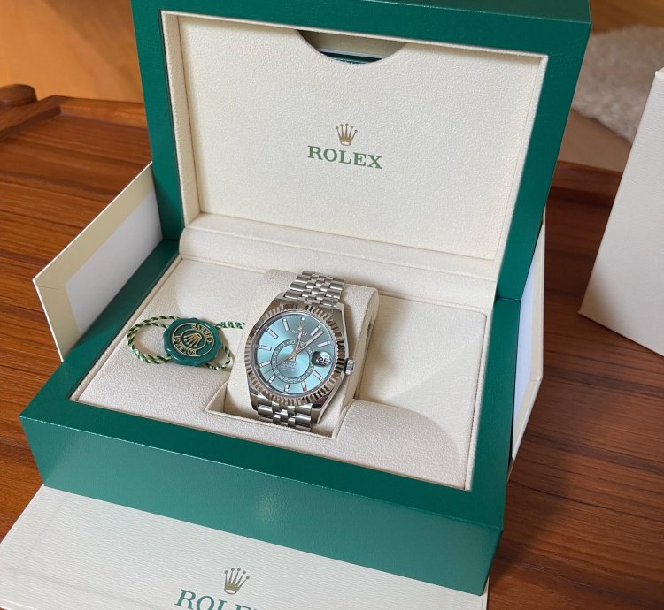 Rolex Sky-dweller New Green Dial Jubilee Skydweller Sky Dweller