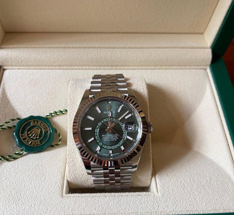 Rolex Sky-dweller New Green Dial Jubilee Skydweller Sky Dweller
