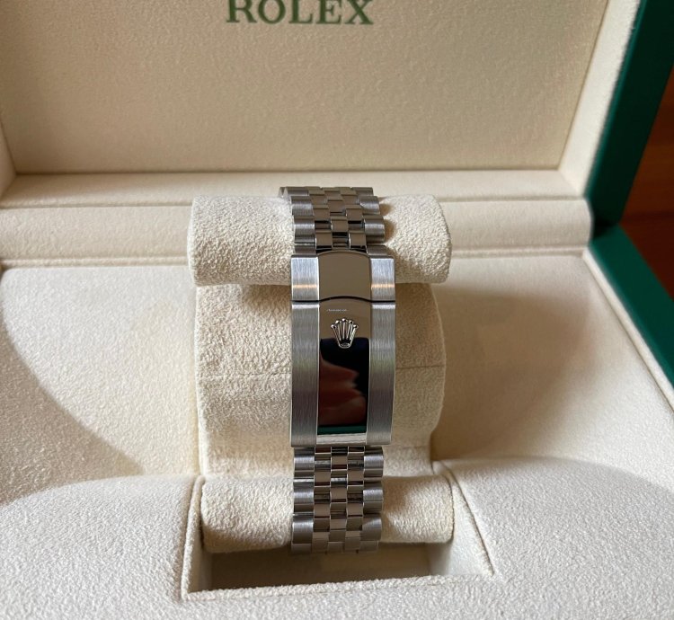 Rolex Sky-dweller New Green Dial Jubilee Skydweller Sky Dweller