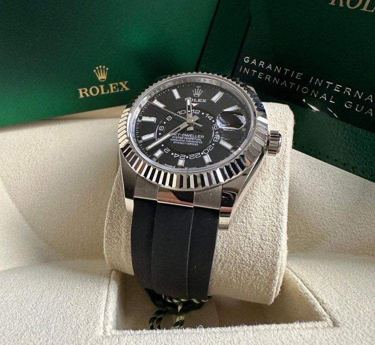 Rolex Sky-dweller New Reference 2023 Black Dial White Gold Fluted Bezel Oysterflex Rubber Strap