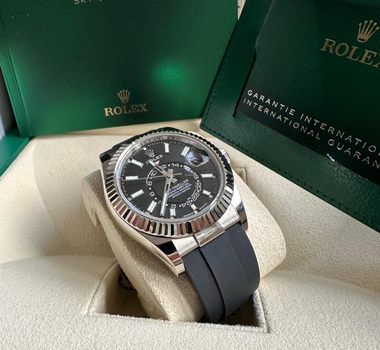 Rolex Sky-dweller New Reference 2023 Black Dial White Gold Fluted Bezel Oysterflex Rubber Strap