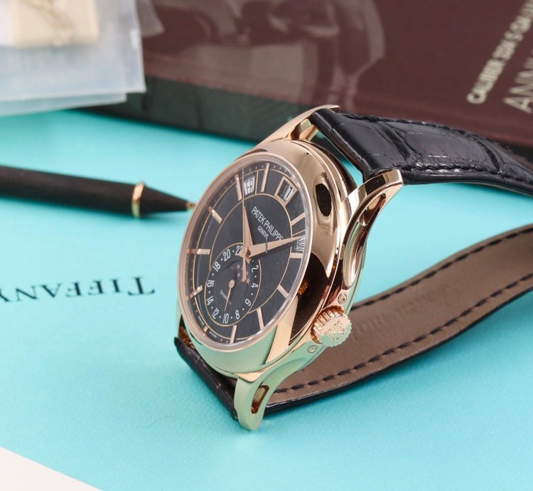 Patek Philippe Annual Calendar 5205r - Tiffany Co - Full Set - Very Rare - Excellent Condition