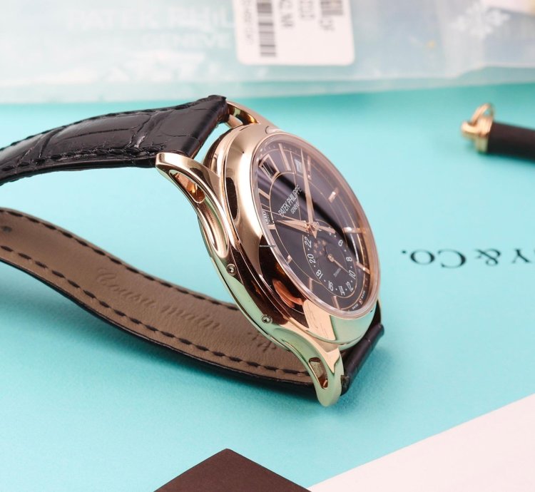 Patek Philippe Annual Calendar 5205r - Tiffany Co - Full Set - Very Rare - Excellent Condition