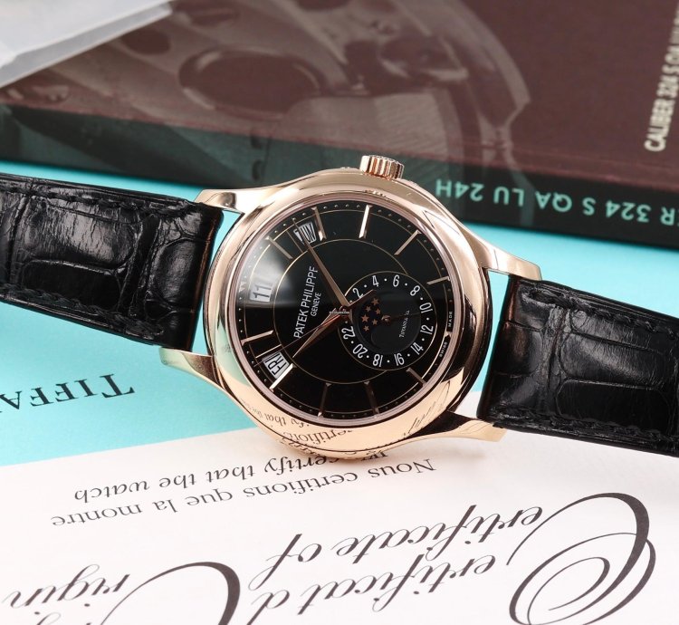 Patek Philippe Annual Calendar 5205r - Tiffany Co - Full Set - Very Rare - Excellent Condition