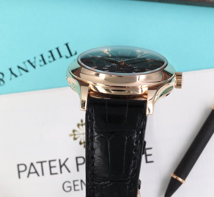 Patek Philippe Annual Calendar 5205r - Tiffany Co - Full Set - Very Rare - Excellent Condition
