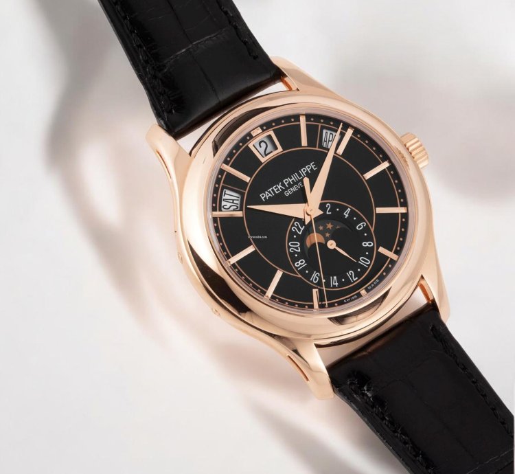 Patek Philippe Annual Calendar 5205r Black Dial 18k Rose Gold