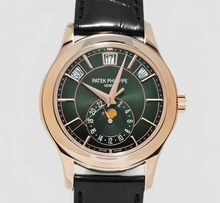 Patek Philippe Annual Calendar 5205r Green Dial 18k Rose Gold