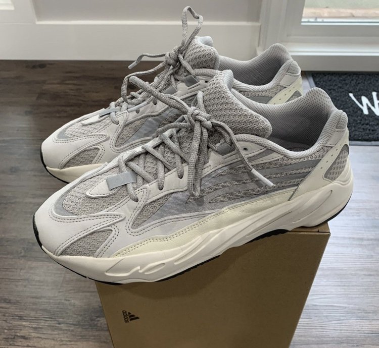 Yeezy 700 V2 Static Size 12