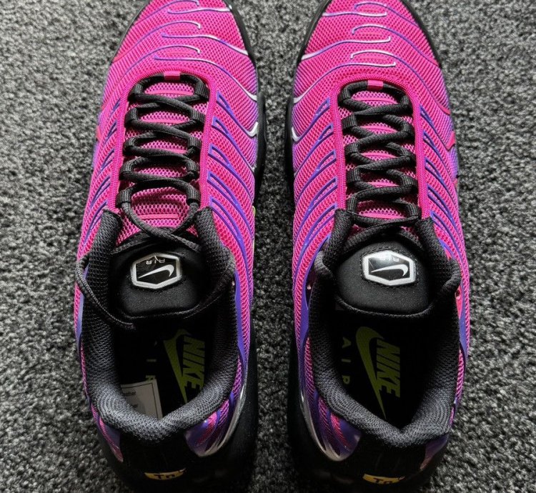 Fireberry Retro 2024 Nike Air Max Plus Tn