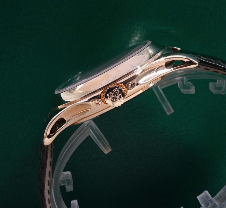 Patek Philippe Annual Calendar 5205r-011 Anno 2023
