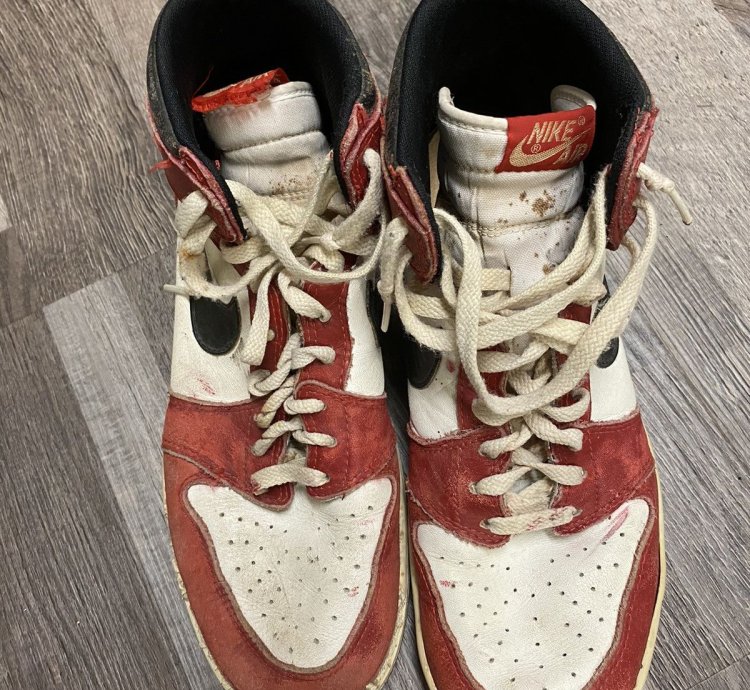 Grail 1985 Air Jordan 1 Og Chicago Red