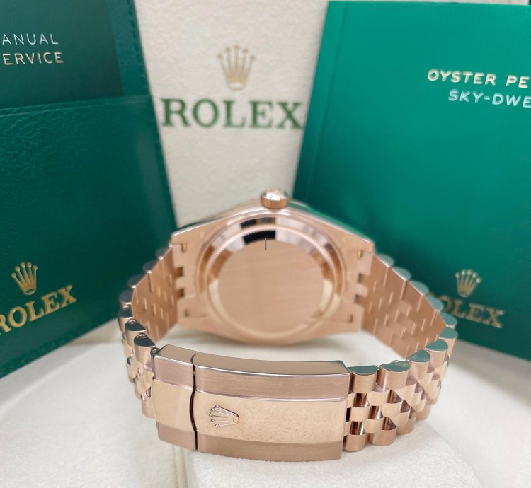 Rolex Sky-dweller New Sky-dweller 336935 Blue Dial 18k Rose Gold 42mm Jubilee Bracelet