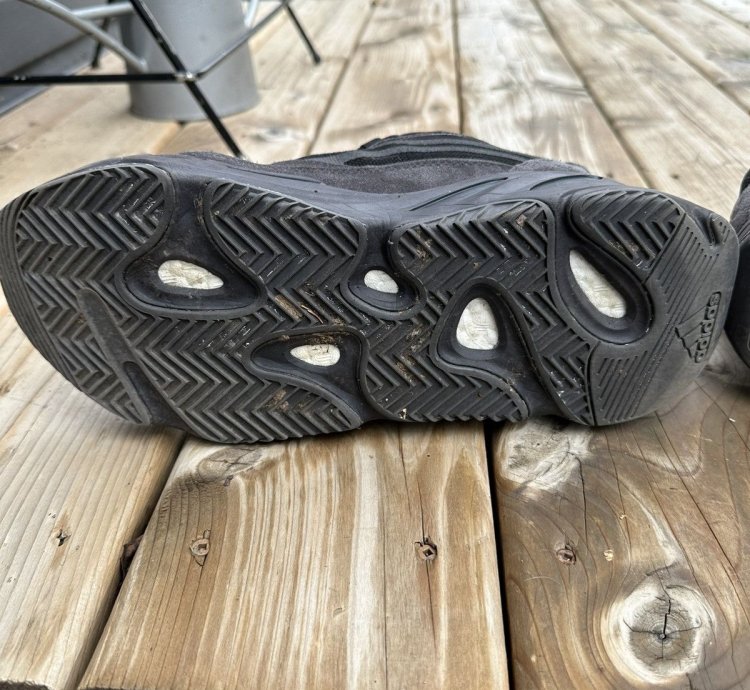 Yeezy 700 V2 Vanta Like New Black Grey Sneakers Shoes