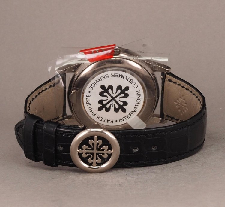 Patek Philippe Annual Calendar 5396g-011 - 2025 Ad Service
