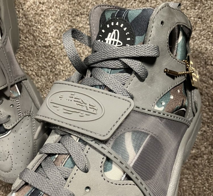 Gully Grey Corteiz Nike Air Trainer Huarache
