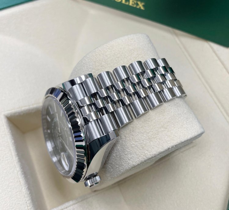 Rolex Sky-dweller New Sky-dweller Mint Green Dial 336934 Jubilee Bracelet 42mm Stainless Steel Watch
