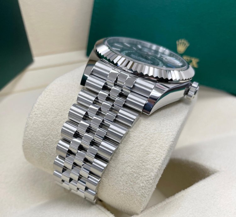 Rolex Sky-dweller New Sky-dweller Mint Green Dial 336934 Jubilee Bracelet 42mm Stainless Steel Watch