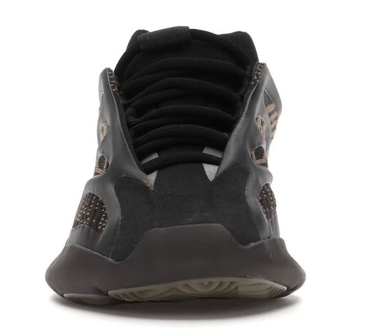 Yeezy 700 V3 Clay Brown