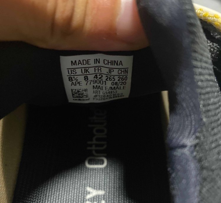 Yeezy 700 V3 Safflower