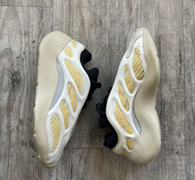 Yeezy 700 V3 Safflower