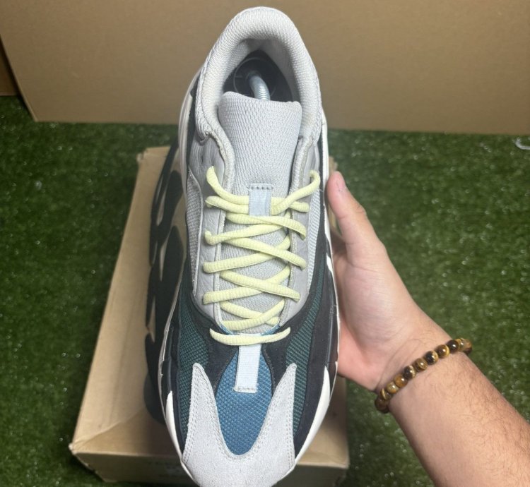 Yeezy 700 Wave Runner